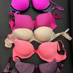 Victoria’s Secret bras 32D